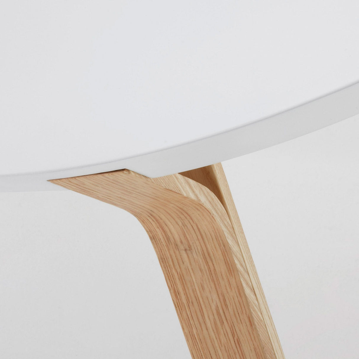 Solid Coffee Table Ø90 Nature/matte white