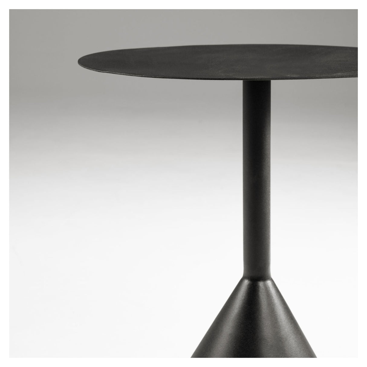 Kave Home Yinan Side Table Black, Ø48