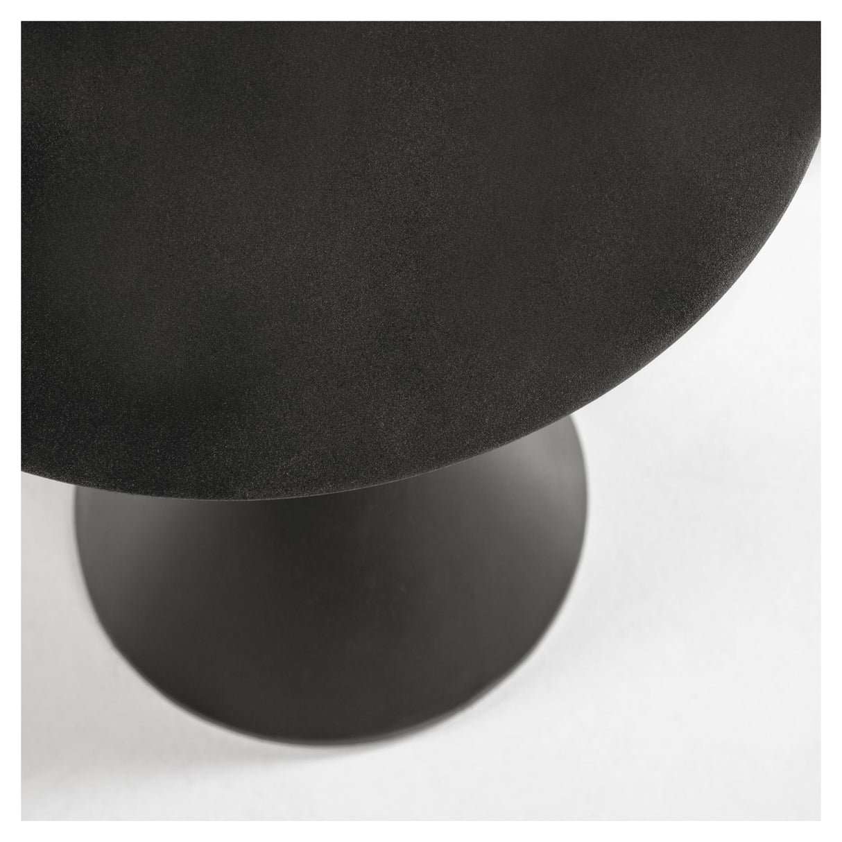 Kave Home Yinan Side Table Black, Ø48