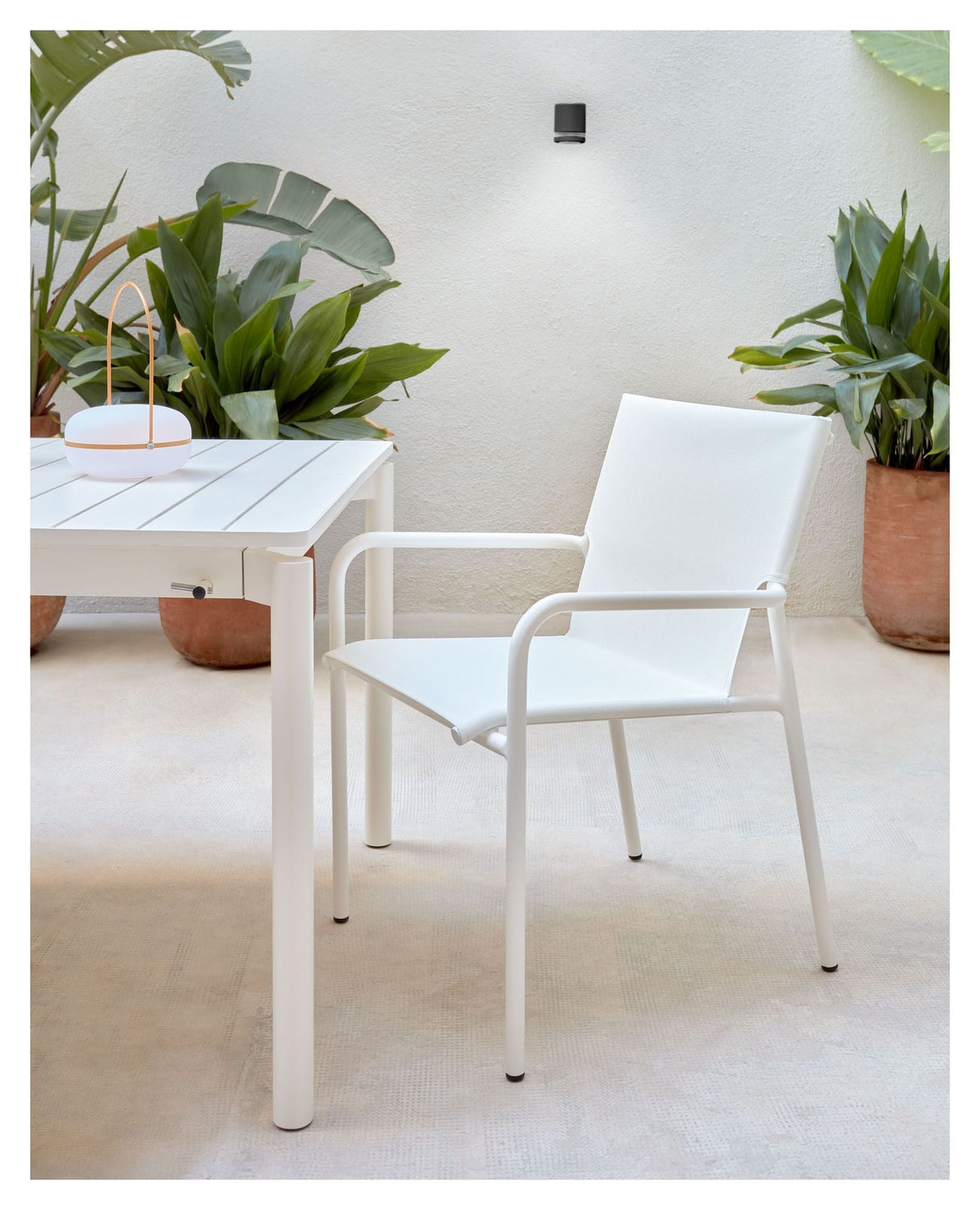 Zaltana Garden Chair, Matte white aluminum