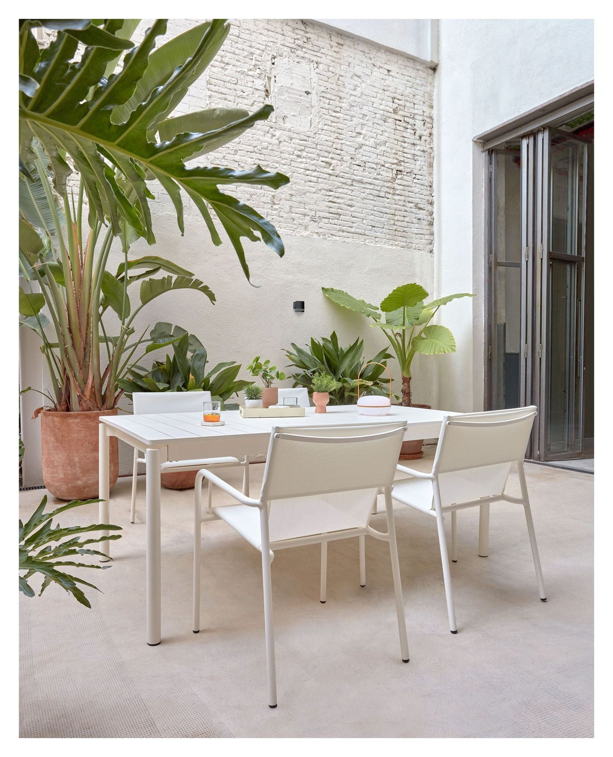 Zaltana Garden Chair, Matte white aluminum