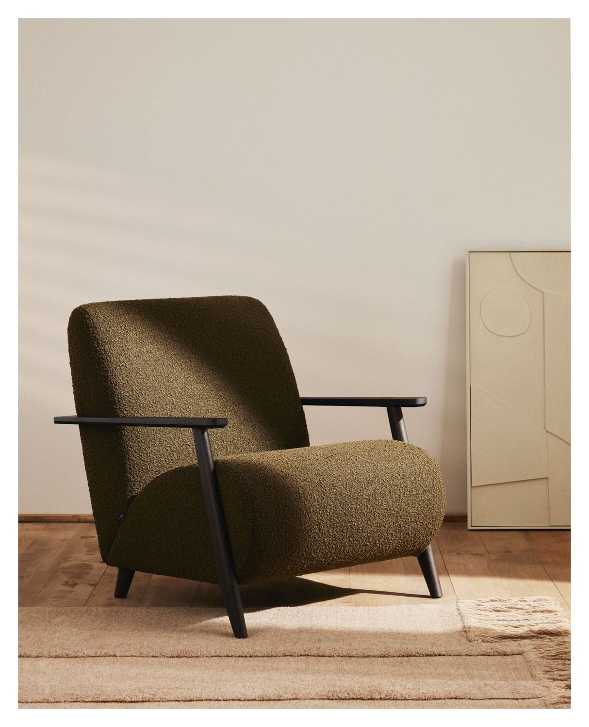 Meghan Armchair with armrests in black, Green Fleece