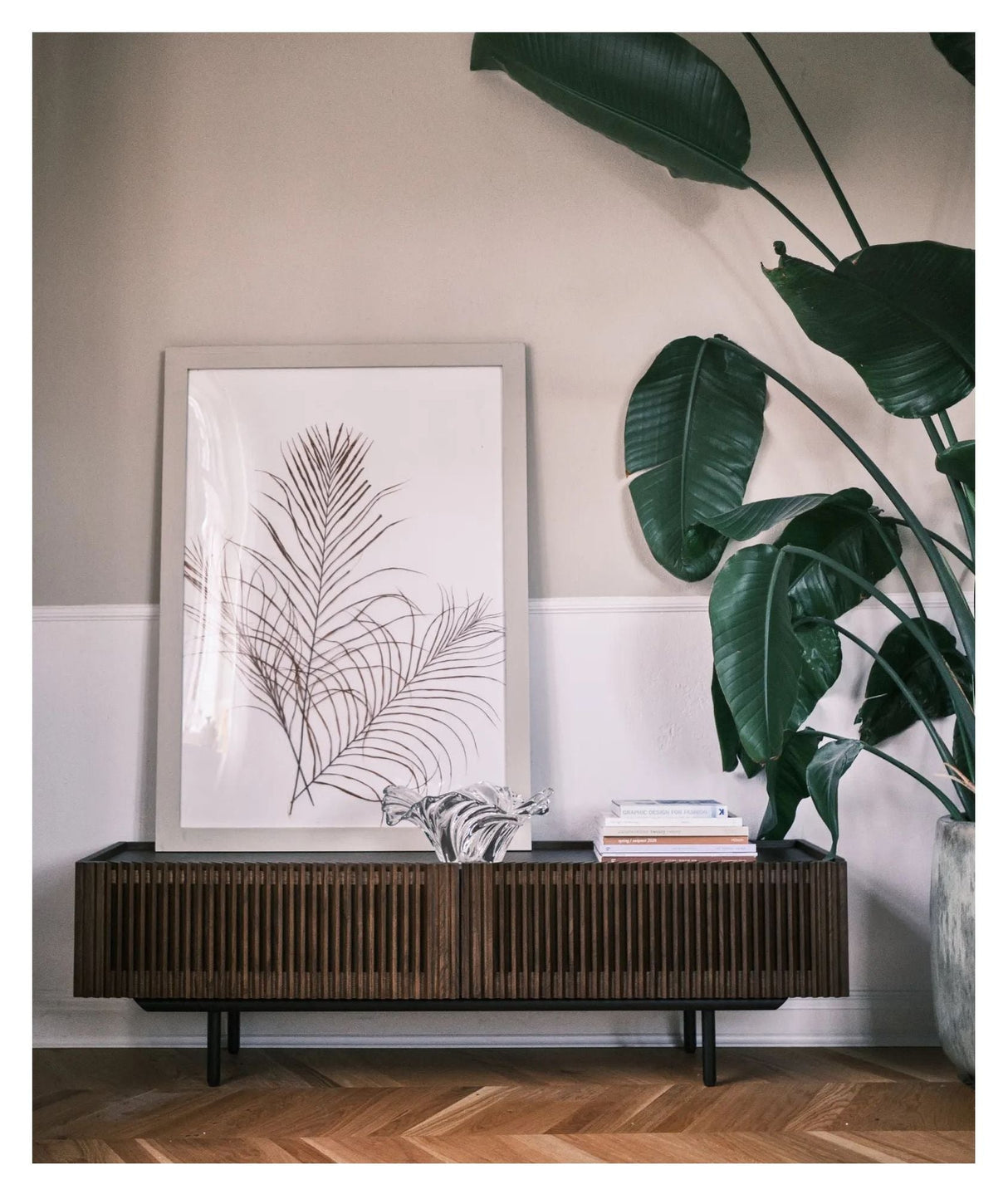 Louvre TV Table, Smoked Oak