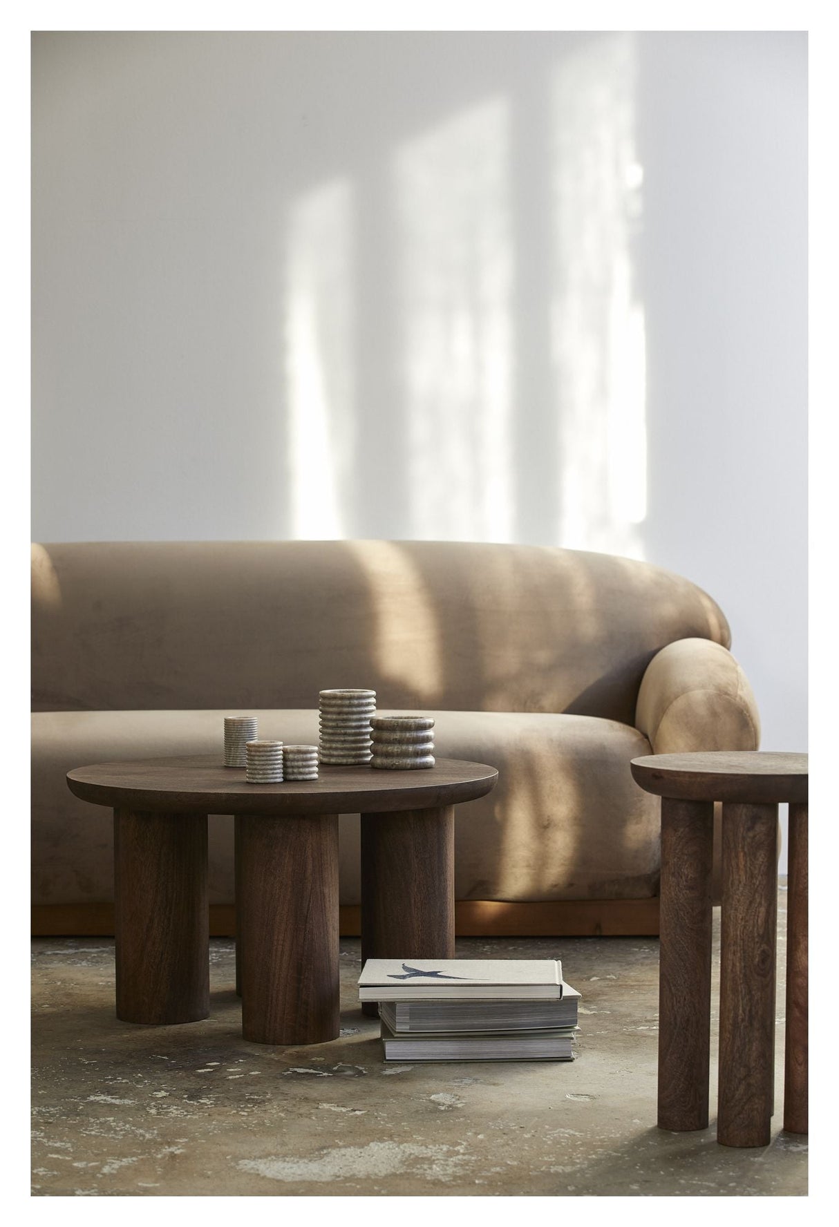 Nordal HELIN Coffee table, Mango wood, Ø70