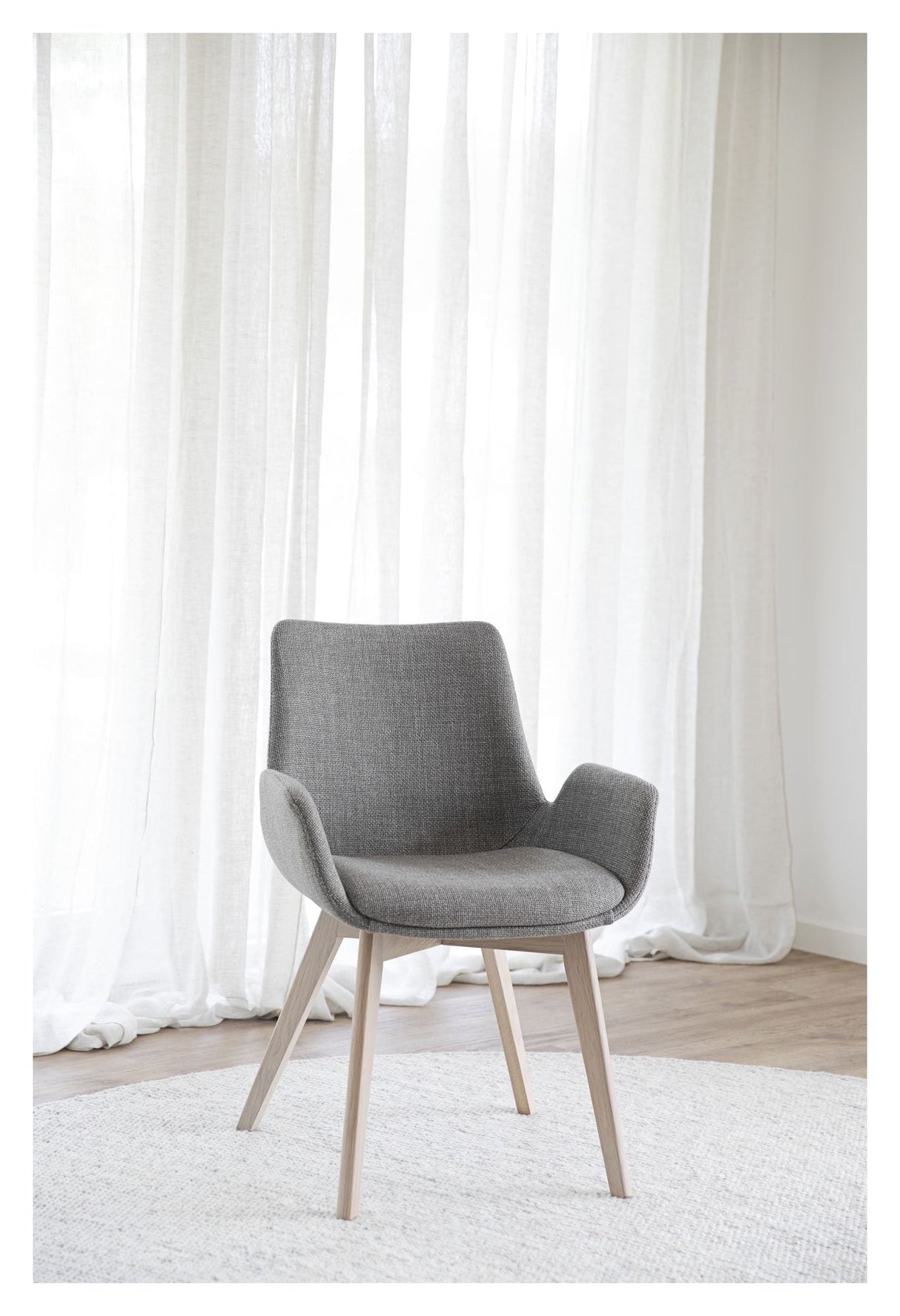 Drimsdale Dining Chair - Gray/White Pigmented