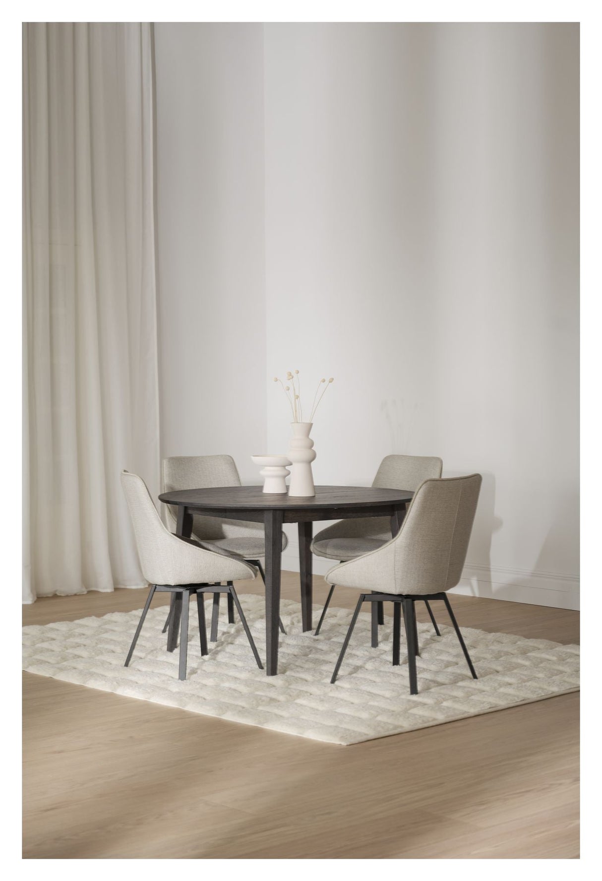 Filippa Dining table 120/165 cm - Dark brown oak