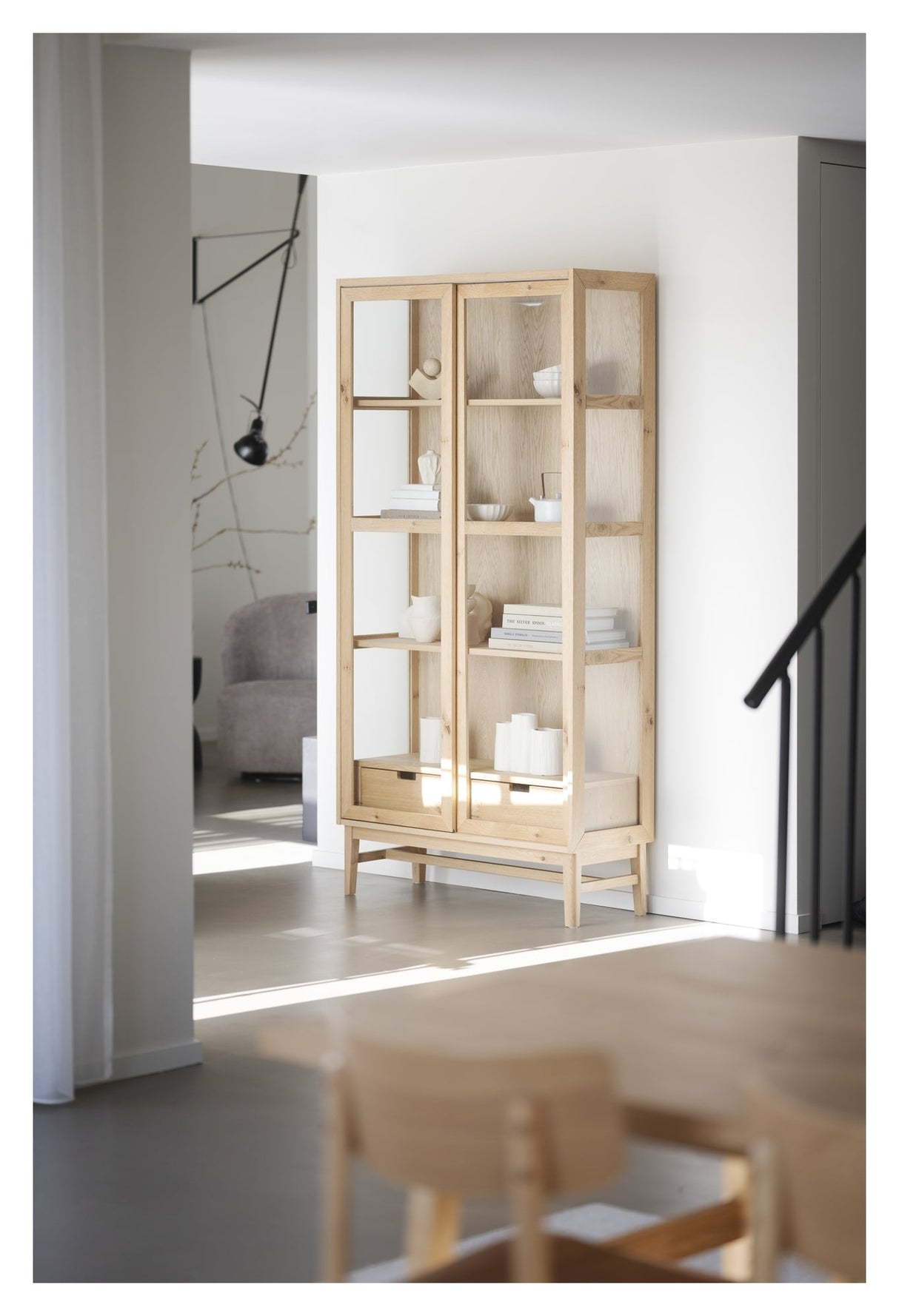 Hazelton, display cabinet - oak