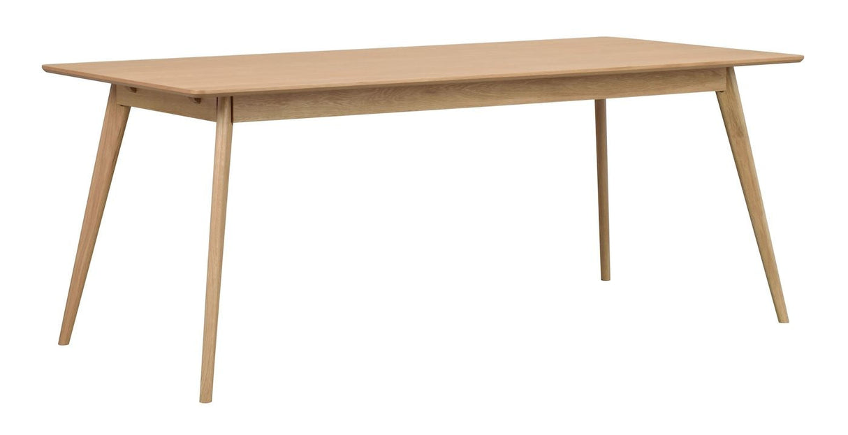 Yumi Dining table, lacquered oak veneer, 190x90