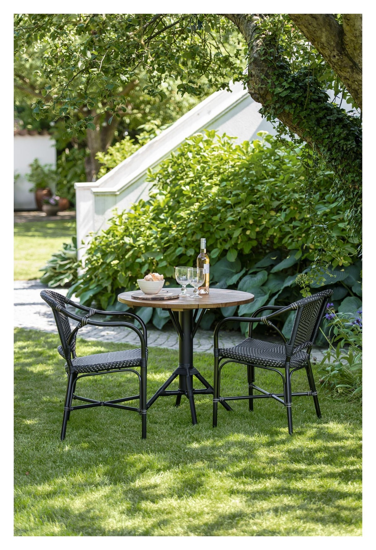 Valerie Exterior Garden Chair with armrests, Black