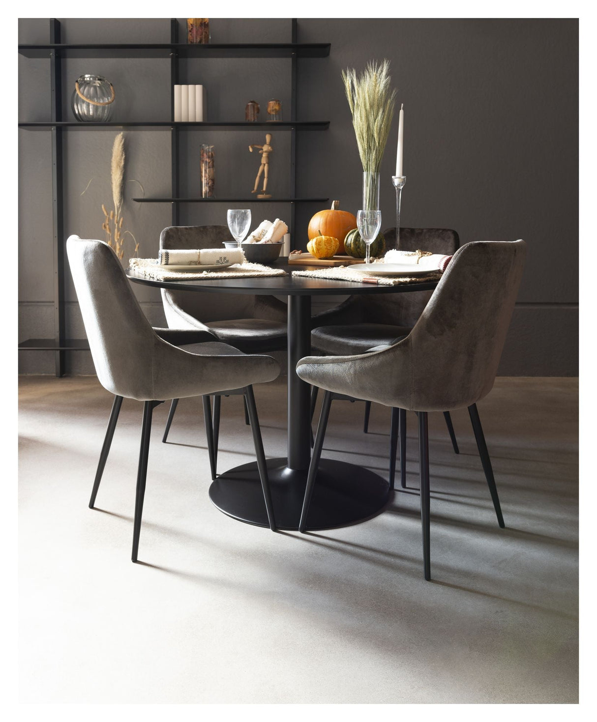 Tenzo Taco Dining table, black HPL, Ø110