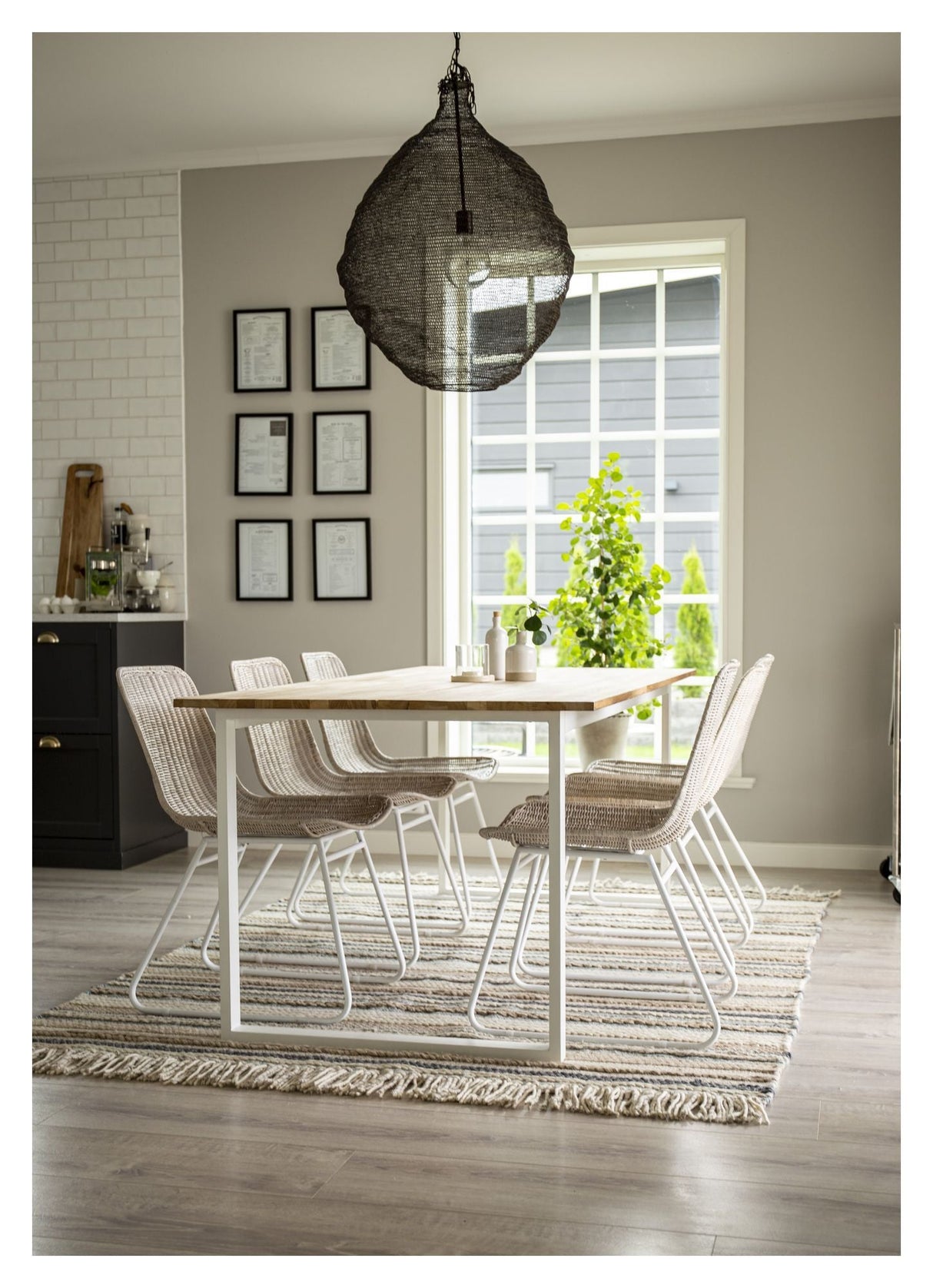 Cirebon Dining chair, White rattan, white metal legs