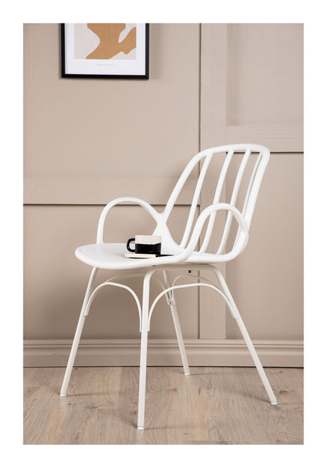 Dyrön Dining Chair, Plastic, White