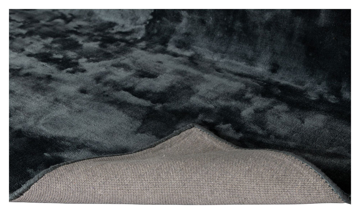 Indra Viscose rug, 171x242, Graphite