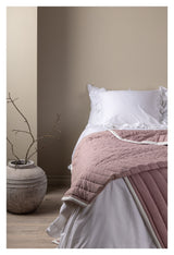 June Bedspread 150x250 - Pink