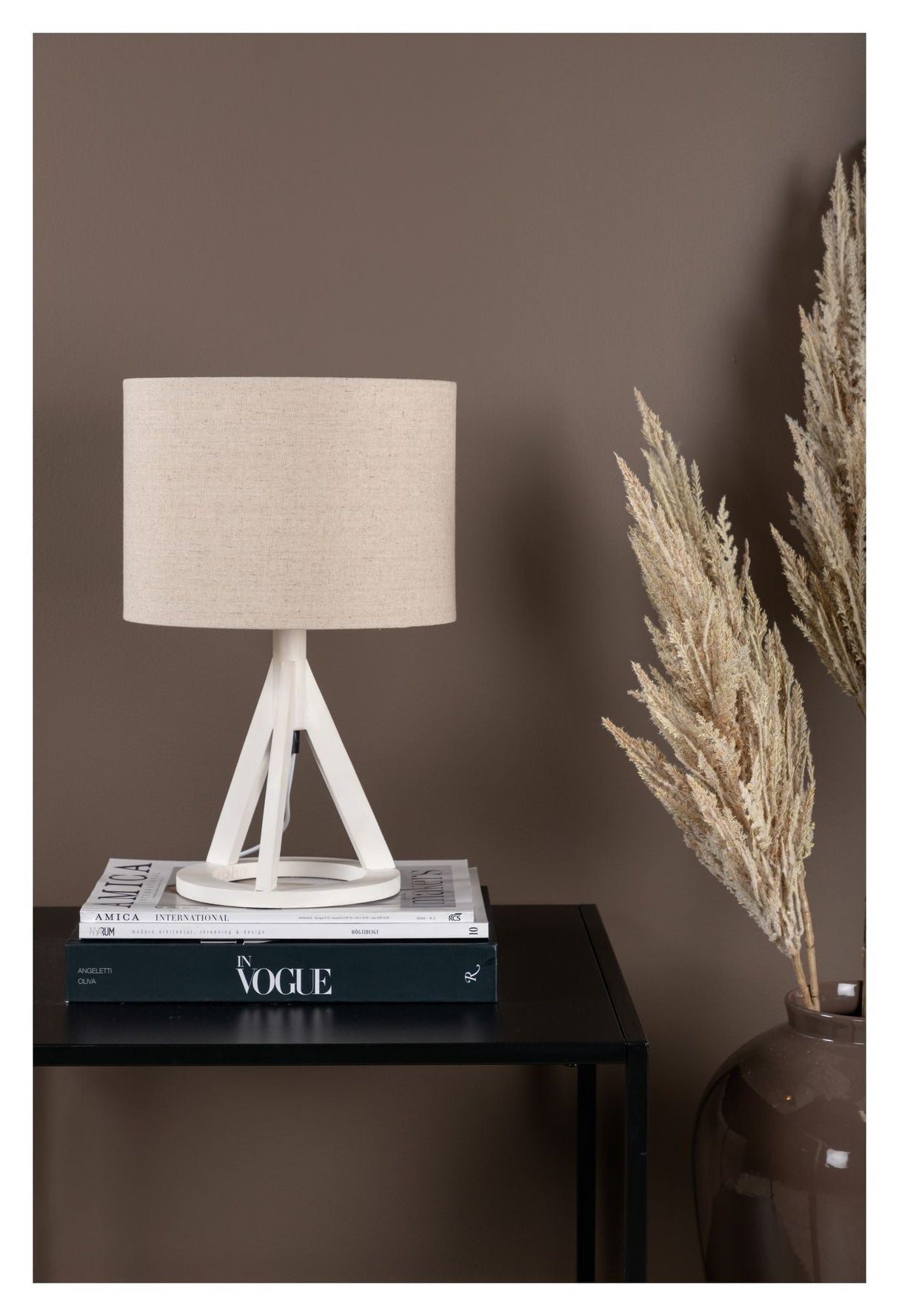 Kona Table Lamp, White/Linen