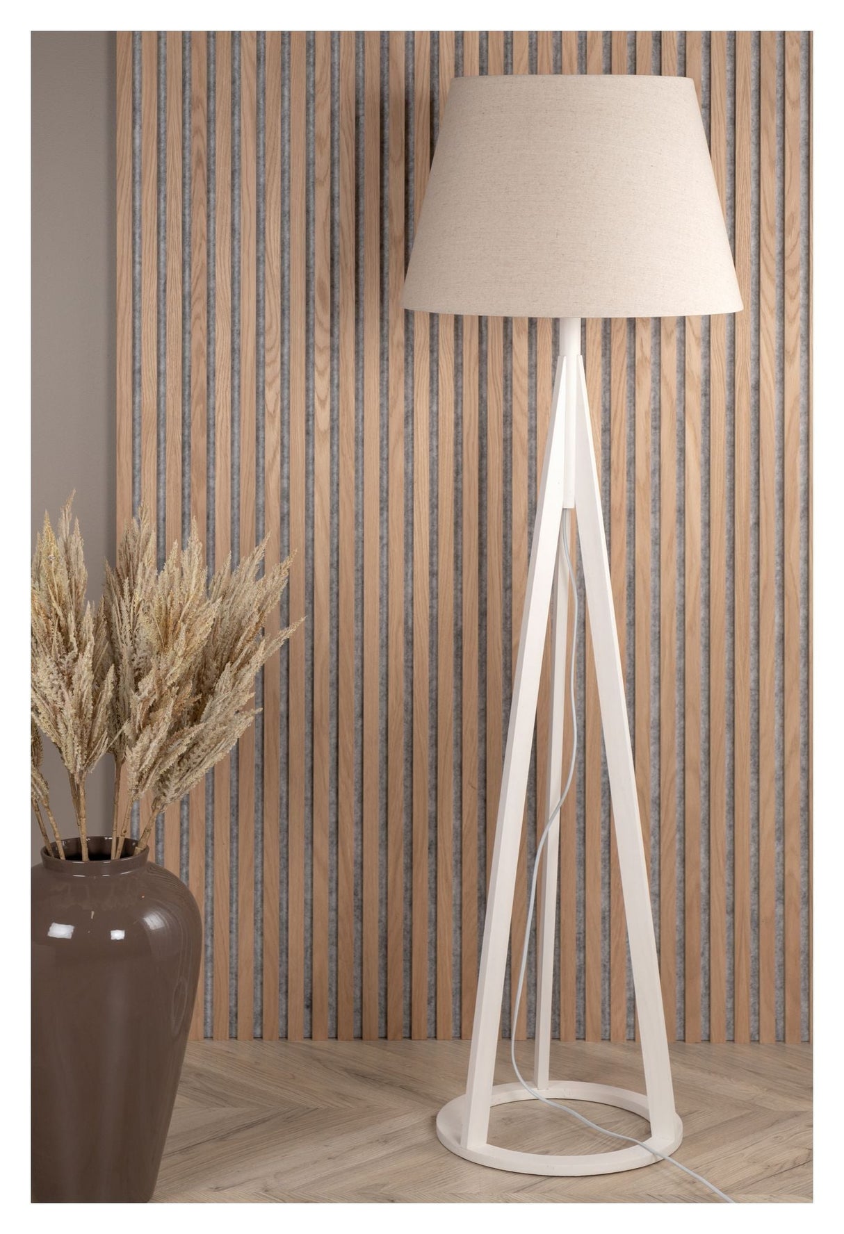 Kona Floor Lamp, White/Linen