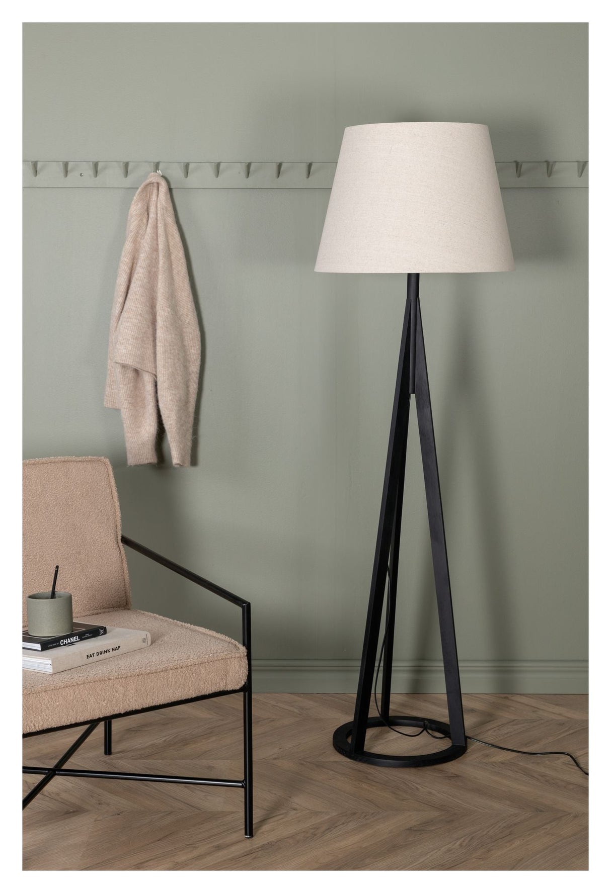 Kona Floor Lamp, Black/Linen