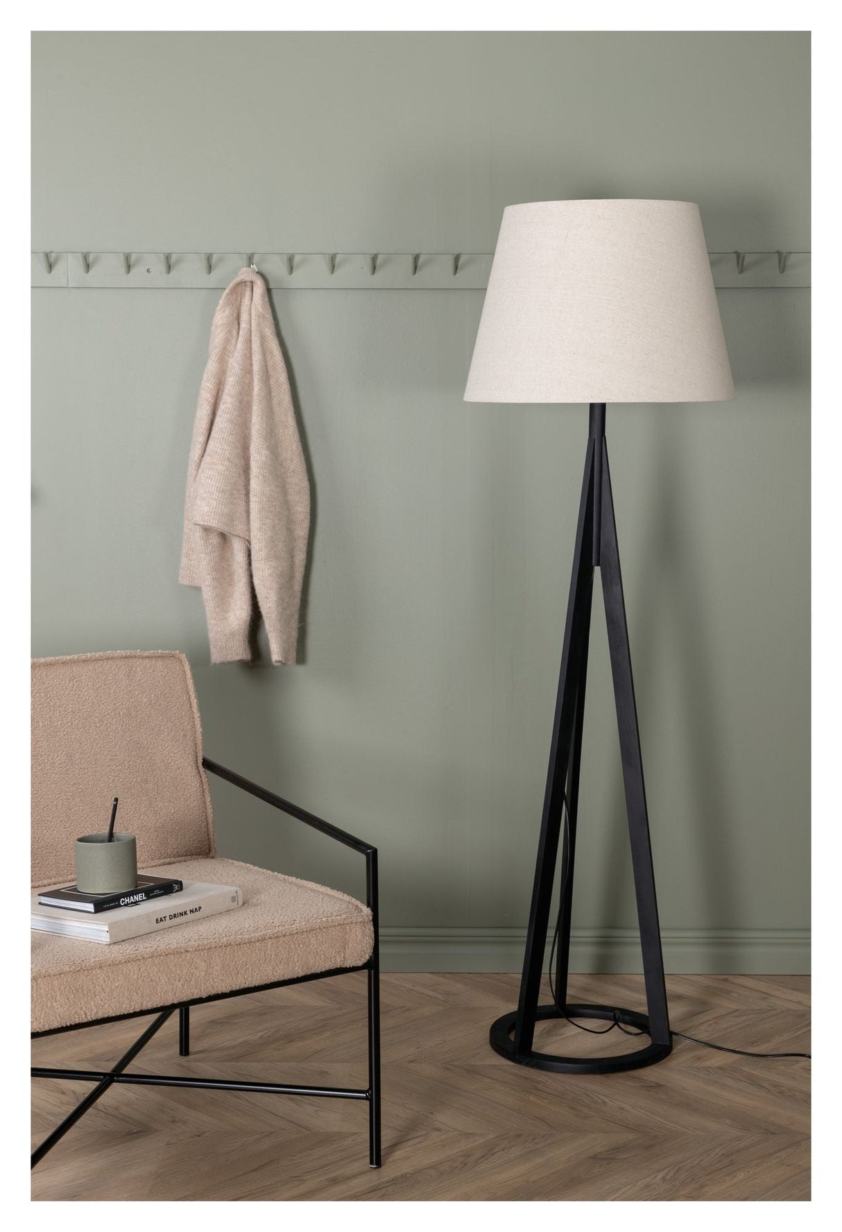 Kona Floor Lamp, Black/Linen