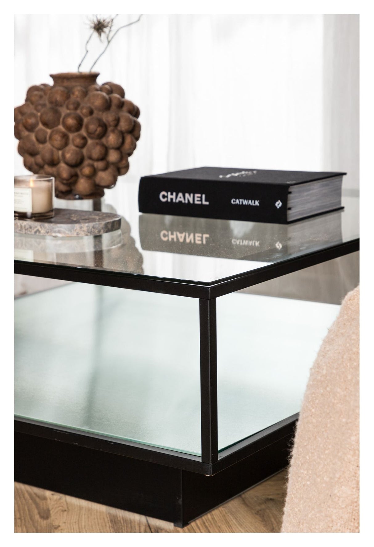 Maglehem Coffee Table 90x90 - Black