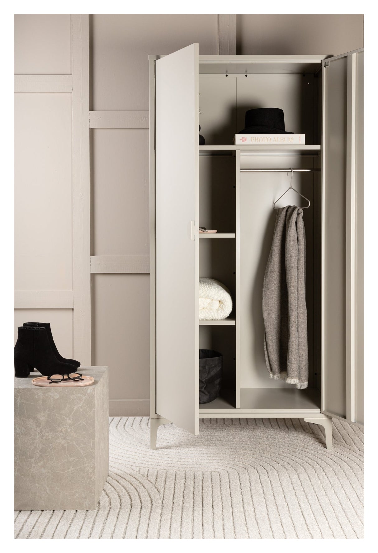 Piring Wardrobe - Beige