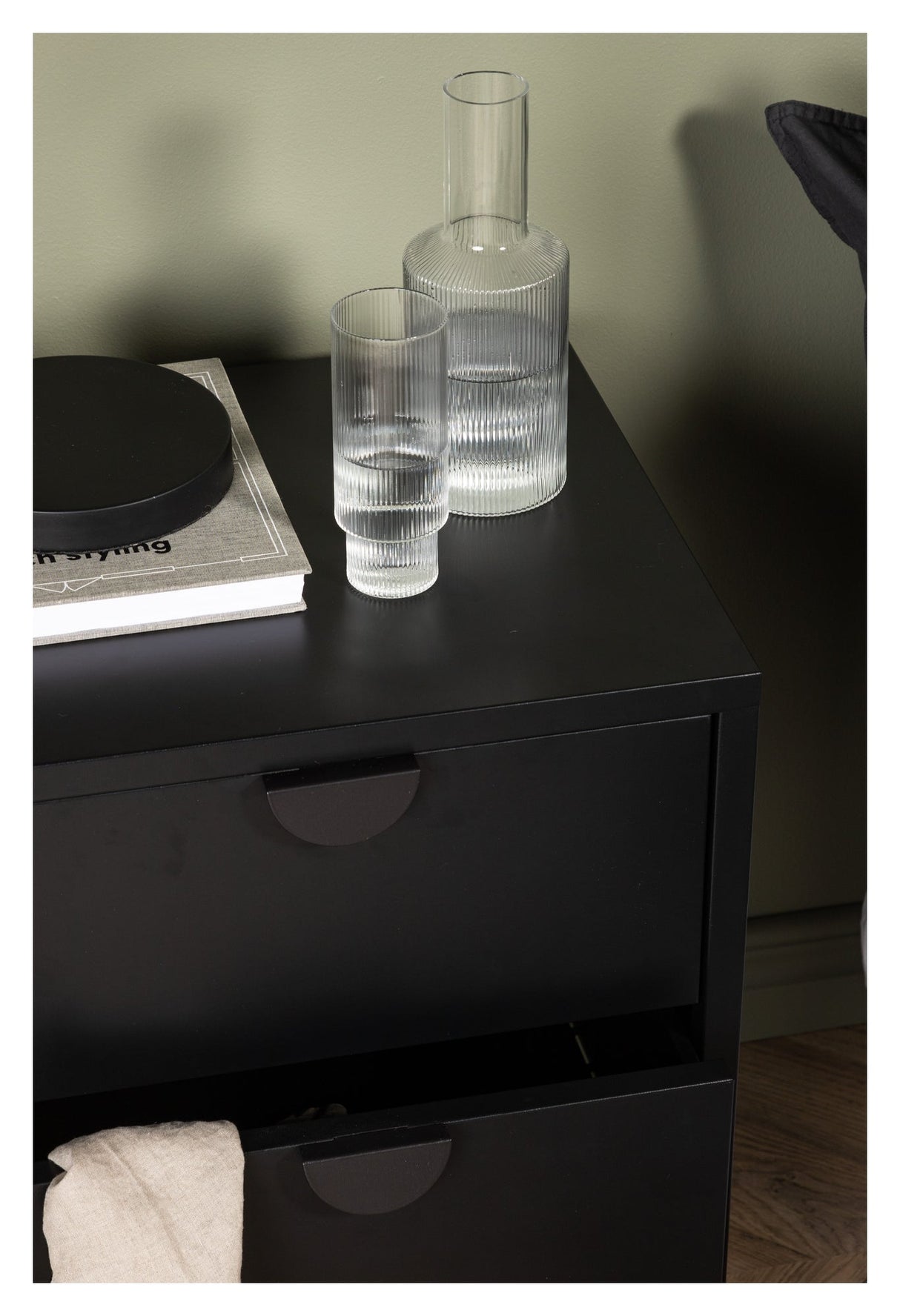 Piring Bedside Table - Black