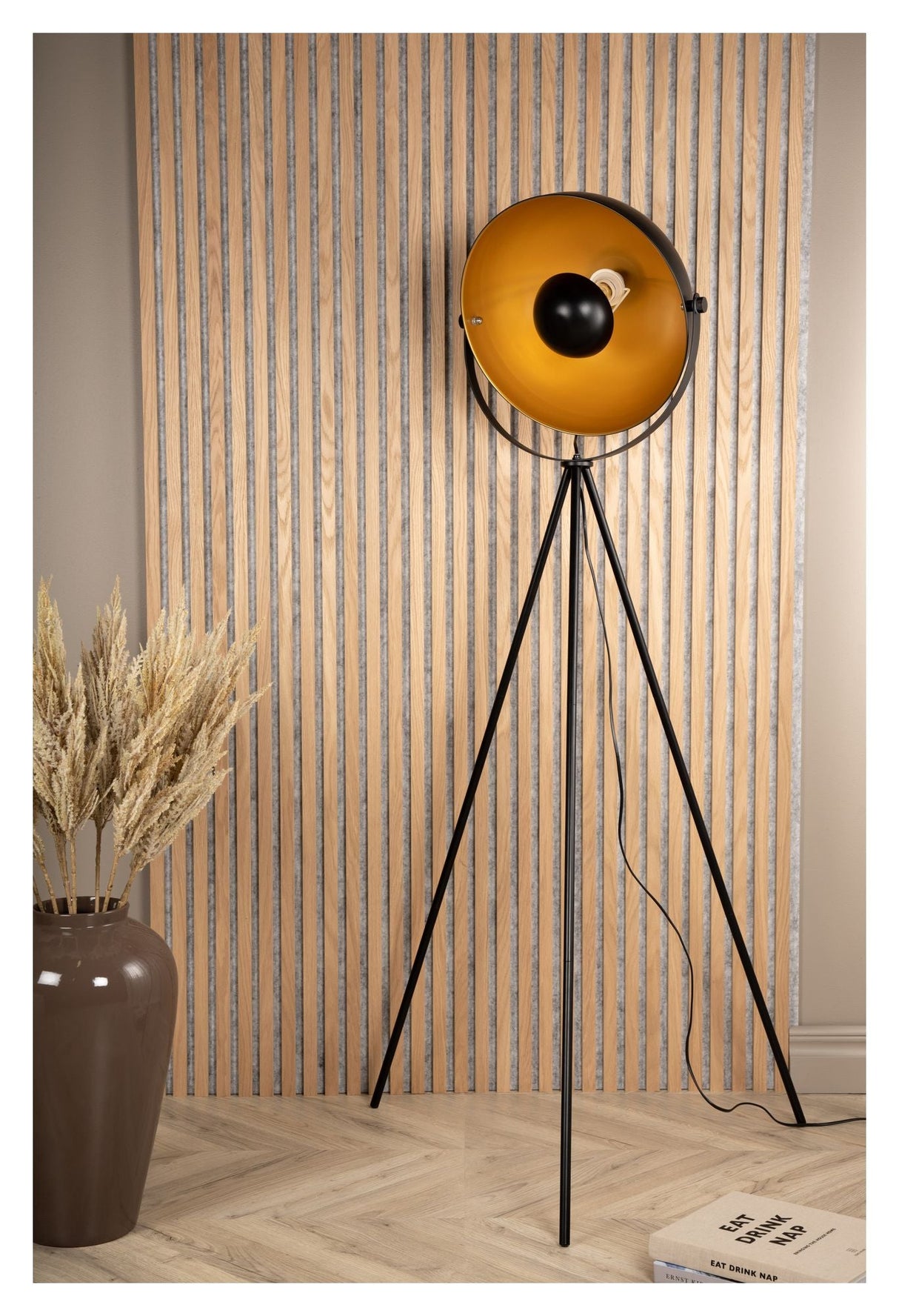 Search Floor lamp, Black/Brass