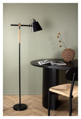 Skott Floor Lamp, Black