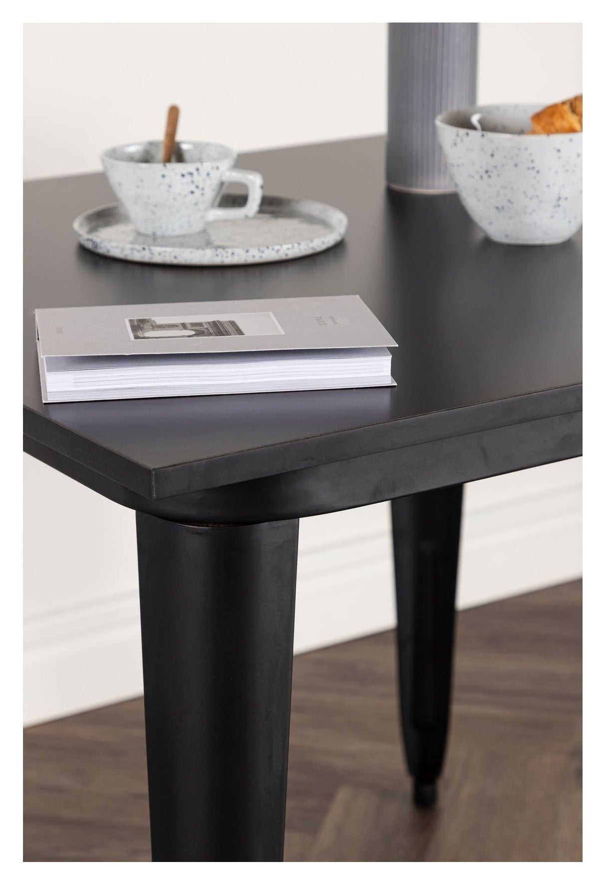 Tempe Dining Table 80x80 - Black