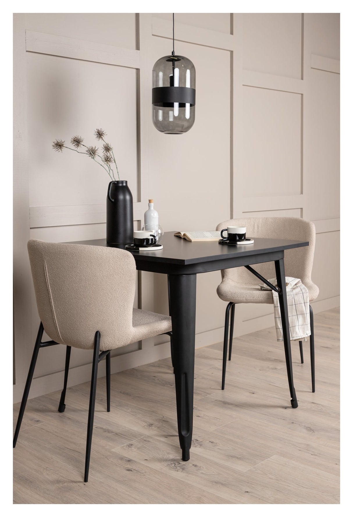 Tempe Dining table with 2 Modesto chairs - Black/Beige bouclé