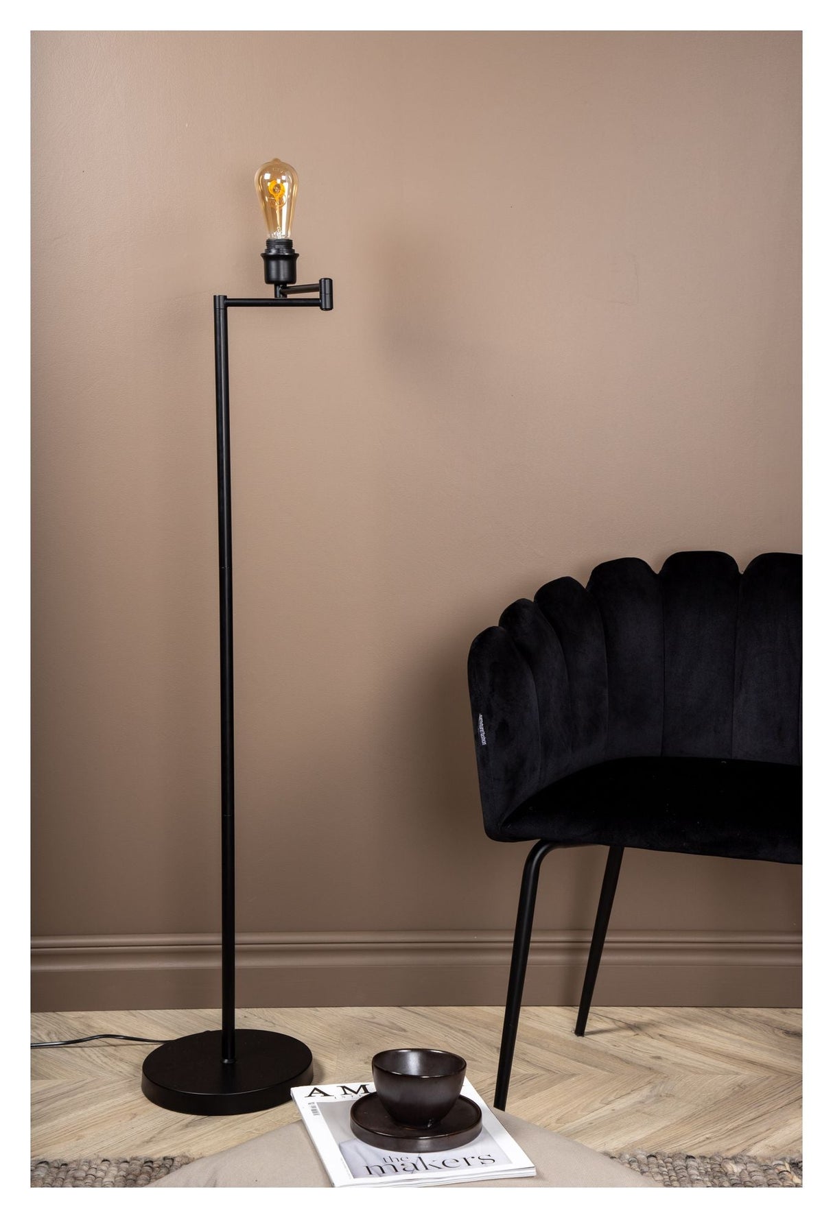 Virro Floor Lamp, Black