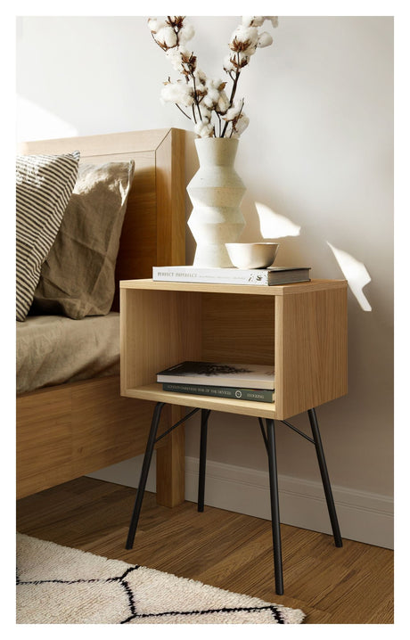 Rayburn Bedside table w. open Space, Oak/Black